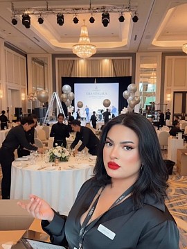 HI, I’M VERONICA THE HEART BEHIND DANIELA DECORATIONS 💕